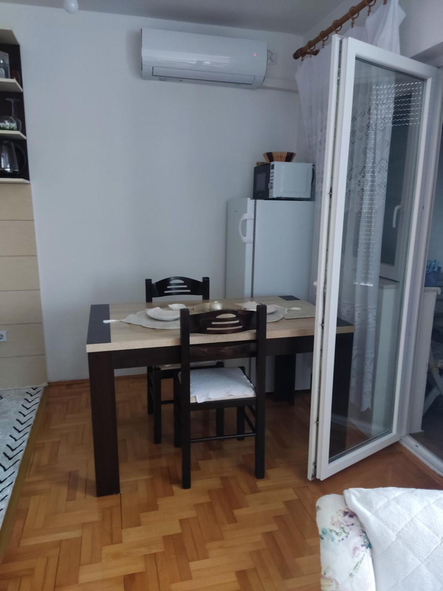 Apartman Dunja Plužine Dış mekan fotoğraf